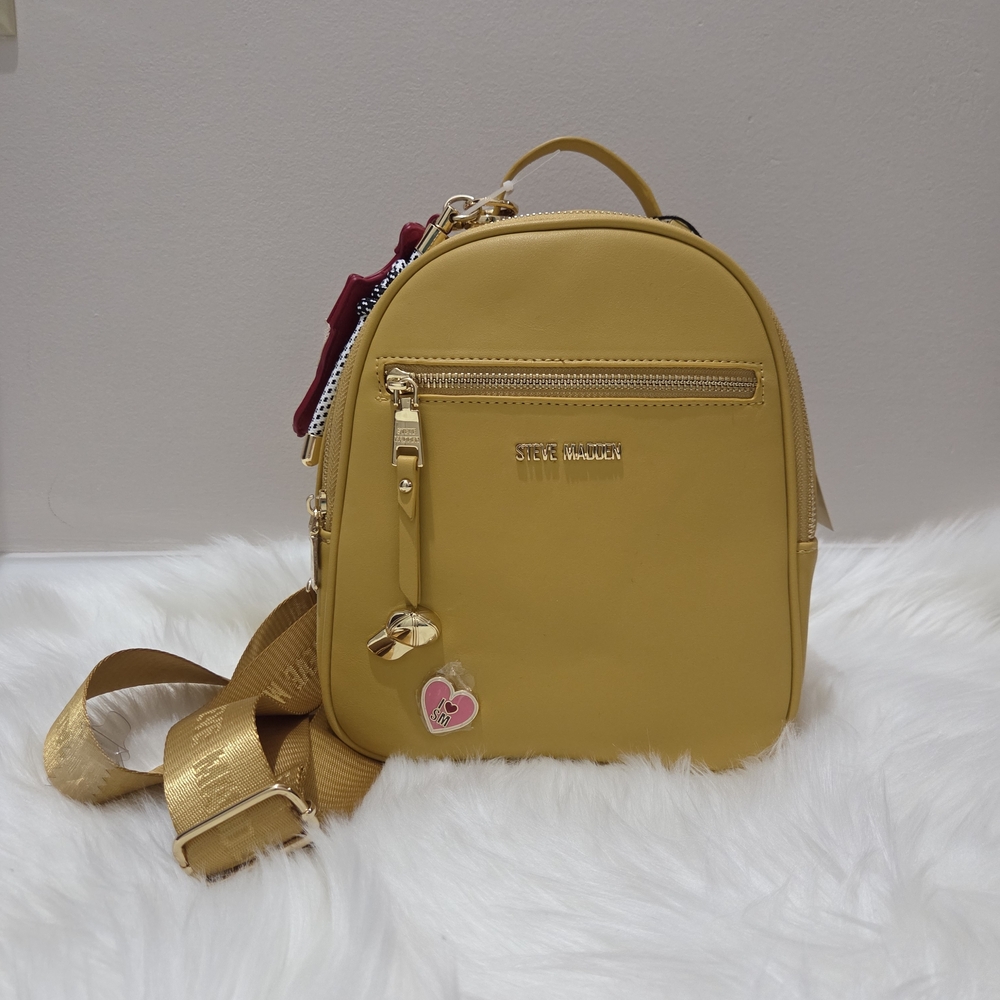 Steve Madden Yellow Backpack With Bag Charms NWT - Picture 1 of 6